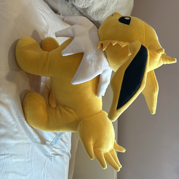 Build-A-Bear POKEMON Jolteon Plush 2020 NWOT - Picture 2 of 4